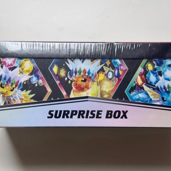 Pokémon Prismatic Evolutions Surprise Box Sealed - Picture 4 of 6